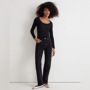 NWOT Madewell 90’s Straight Jean in Belmere Wash